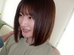 siro-4504　ニスカートから伸びた脚もきめ細かい柔肌