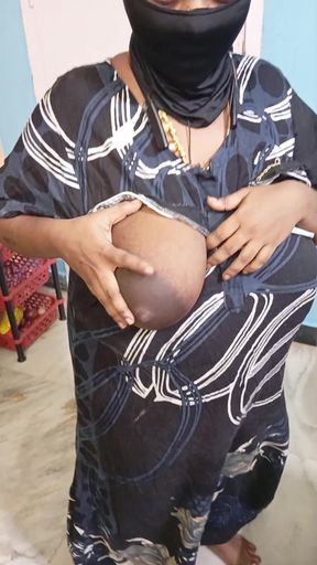Milky Big Boobs Indian Desi Aunty