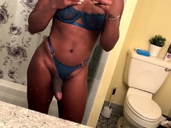 Shemale tranny amateur bouncing up and down on a dick