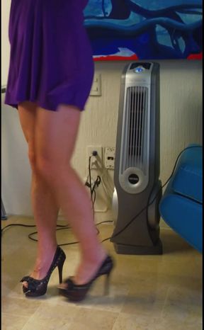 What Taste in This Color of Dress ?