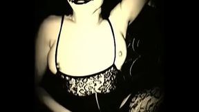 La mu&ntilde_eca y sus juguetes