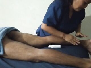 A precious massage from a sexy aged woman. Pt1