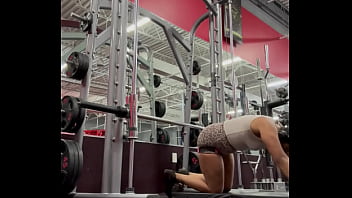 Bobbi Jo poppin cherrys with new workout