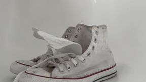 Jax messes up Primey's white Converse Hightops