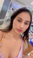 Colombian Cutie Jenifer Play Masturbates in Colombia's Bustling Mall