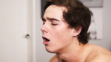 Straight 18 year old Zane Porter fucks sexy twink, Justin Owen