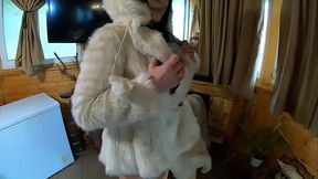 Preview-MilfyCalla- Blow-job, fuck and pee play while wearing a fur coat and boots 201 - Today there is a hot fuck sesion...