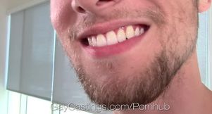 Casting Newcomer Zee Knox fucked by casting agent