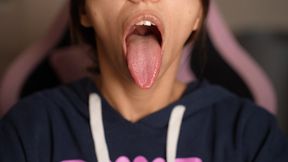 My really long tongue and sweety uvula fetish