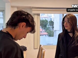 ODIO A LA PUTA INSOPORTABLE DE MI JEFA, me la cogeria de la BRONCA que me da