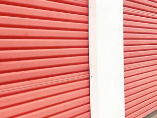 BOUT TO GET A BLOWJOB AT THA STORAGE UNIT!!