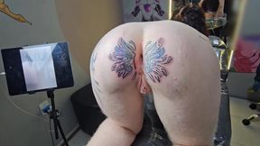 I LOVE TO MAKE MALES HORNY AND THIS TIME I MADE A SURPRISE BY TATTOOING MY PINK ASS