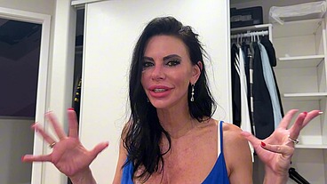 FIERY MILF PIPER PRESS LOVES TO BE POUNDED
