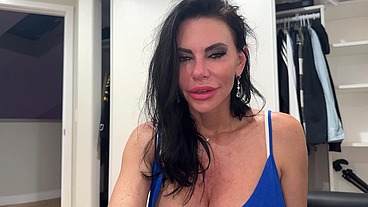 FIERY MILF PIPER PRESS LOVES TO BE POUNDED