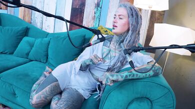 Anuskatzz tattoo model ASMR Z - Zeal podcast talking