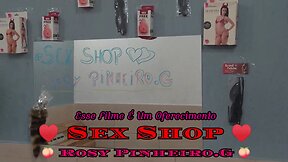 Rosy pinheiro fazendo um surubão no seu sex shop rosy pinheiro.g