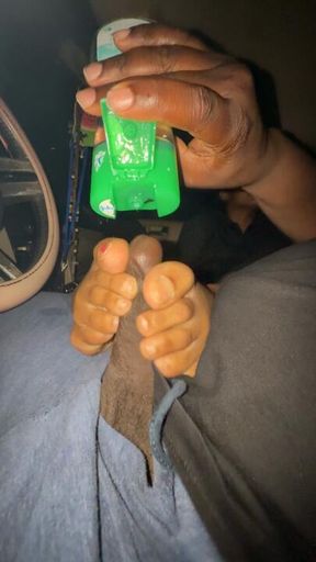 My Neighbor size 12 feet be so paranoid but she still gives a big cumshot with her feet