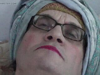 Corpulent housewife Serge Lusin. 2025ea