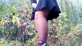 On the wet mature stepmother's pussy - with a palm