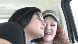 MILF Audrey Hollander körd i intensiv anal orgie