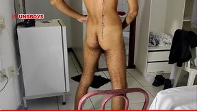 Magrinho dotado batendo punheta depois de chegar da faculdade / Completo na Subscri&ccedil_&atilde_o