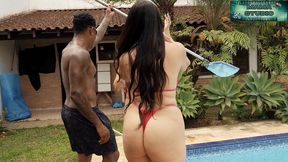 mama studio e luiza ambiel em amigas safadas aprontando com o piscineiro bbc em um dia de sol