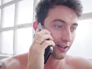 Double Penetration in Rossa Vaxx's Group-sex