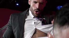 Lustful executive hunk Denis Vega drills bartender after work