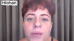 nao binario femboy fumando, tem boca feita de buceta por dois paus pretos