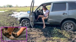 VIKA STUCK THE MUD OFFROAD BAREFOOT_4K full video 21 min