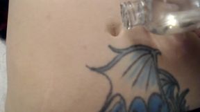 Oiled belly button play