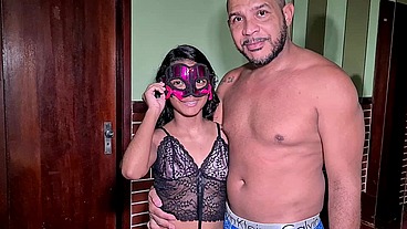 Novinha de 18 anos primeira vez no porno Jasmine Santanna fodeu com 2 machos