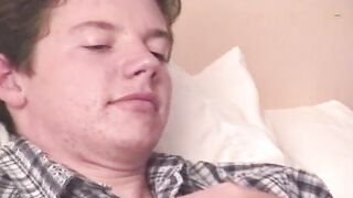 Twink dildo fucking his ass and making his dick cum