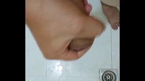 Vietnamese Gay Dude Gets Creative With Handjob and Big Dick Masturbation