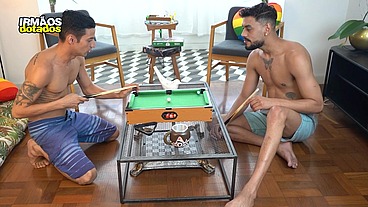 ACABEI FODENDO MEU IRMAO MAIS NOVO