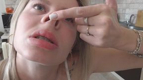 Blondie with a turned-up nose full of boogers! MP4