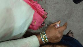 The best handjob came out of the water of the brother-in-law's cock, the handjob.