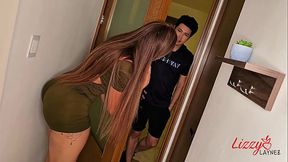 Mi entrenador me hace una vista en mi departamento, No cre&iacute_ que tenia una verga enorme