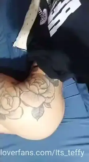Los sábados me dan ganas de quedarme todo el día en la cama con alguien apoyándome la pija 🥵quien se ofrece ?😯