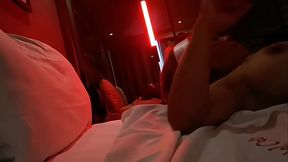 Esta vaca chichona le da su merecido a el luchador mexicano DZULUM