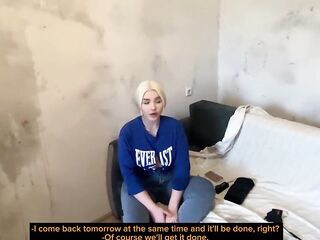 Sexy blond enjoys ass slam with worker. Cum in booty [Deutsch]