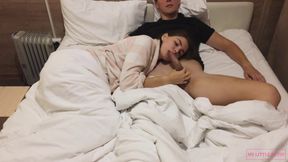 Hottie Gives a Relaxing Home Blowjob While Watching a Movie