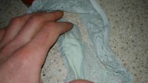 Tasting gf&#039;s dirty panties