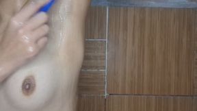 Latina Armpits – Watch Me Get Clean