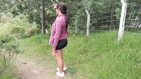 me encontre a la esposa de mi mejor amigo y me invito a su casa a follar un rato