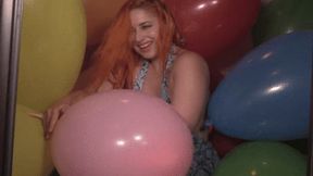 Galas Looner Balloon Angels Getting Wet in the Shower Balloons Popping - hd mp4