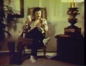 Black and white pussy licking in the bedroom