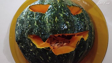 The Sucker Pumpkin - A Halloween Performance by LouiFerdi