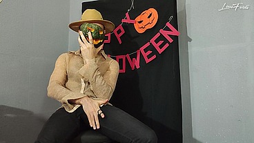 The Sucker Pumpkin - A Halloween Performance by LouiFerdi