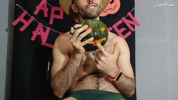The Sucker Pumpkin - A Halloween Performance by LouiFerdi
